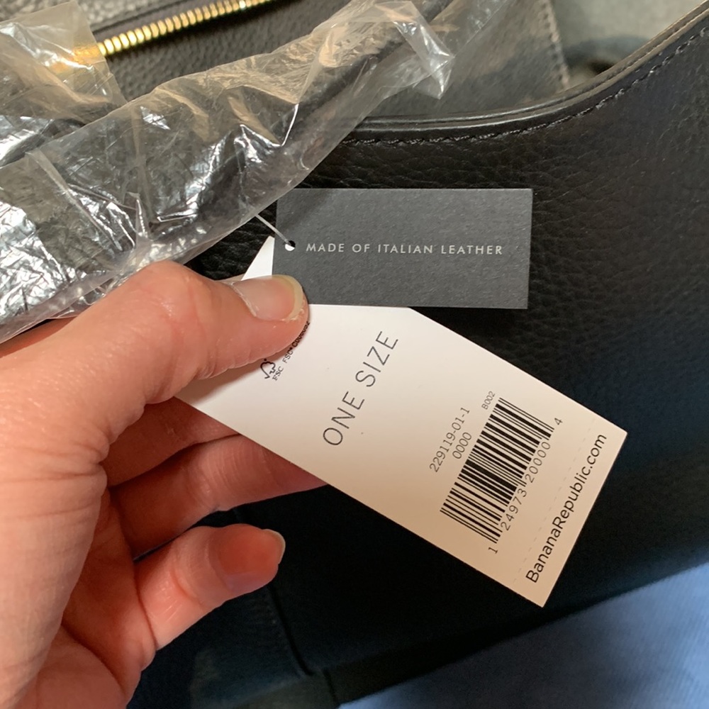 Banana Republic Leather Tote - Picture 4 of 4